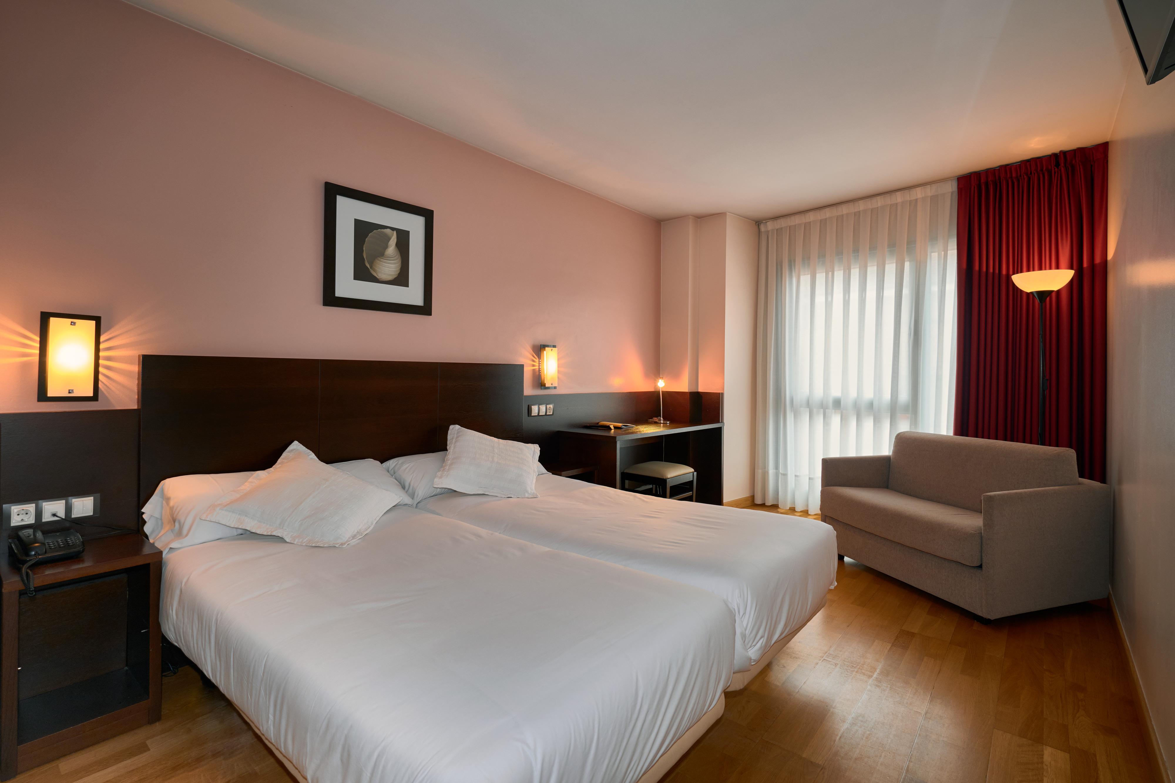 Hotel Castro Real Oviedo Buitenkant foto