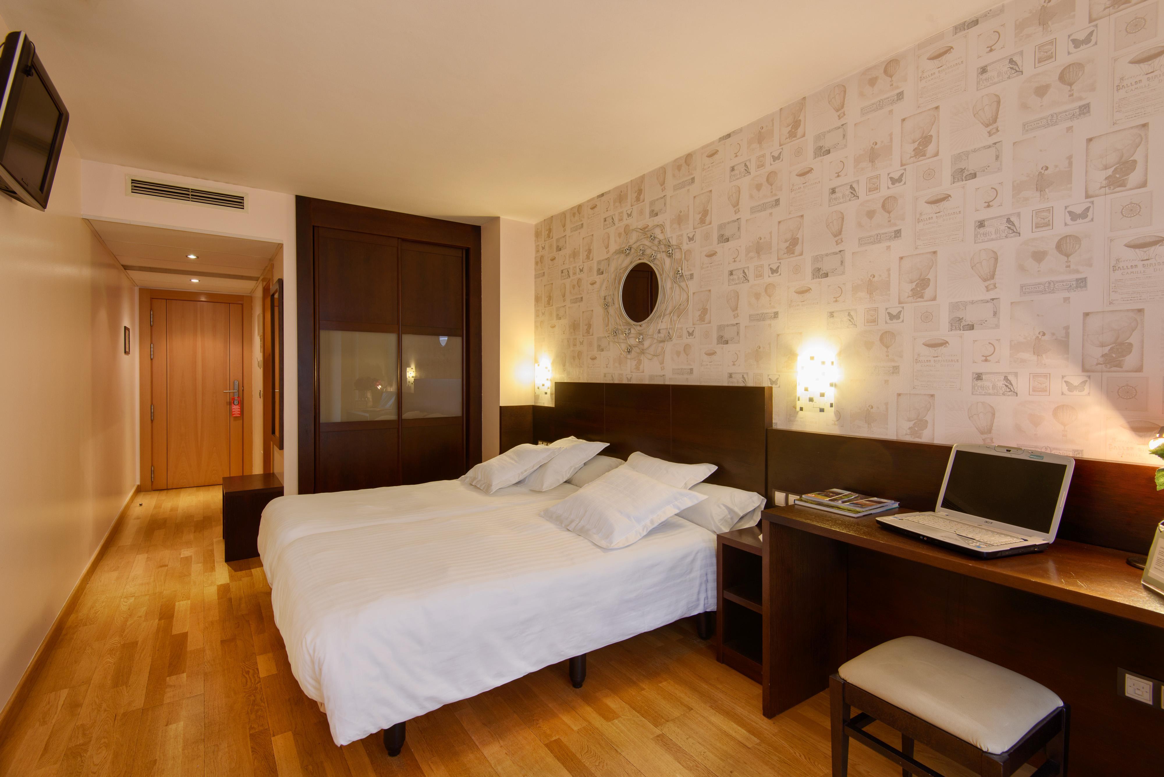 Hotel Castro Real Oviedo Buitenkant foto