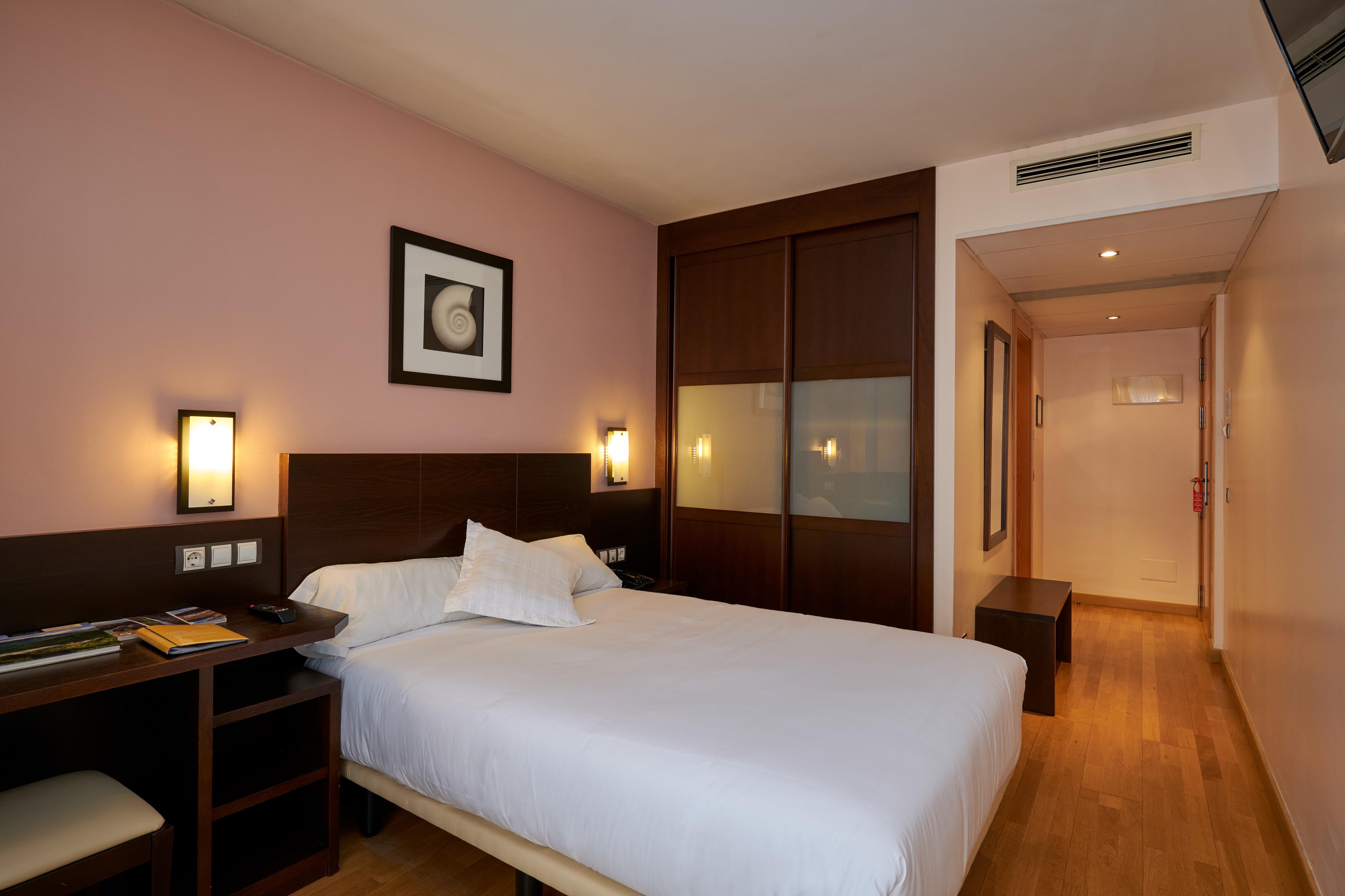 Hotel Castro Real Oviedo Buitenkant foto